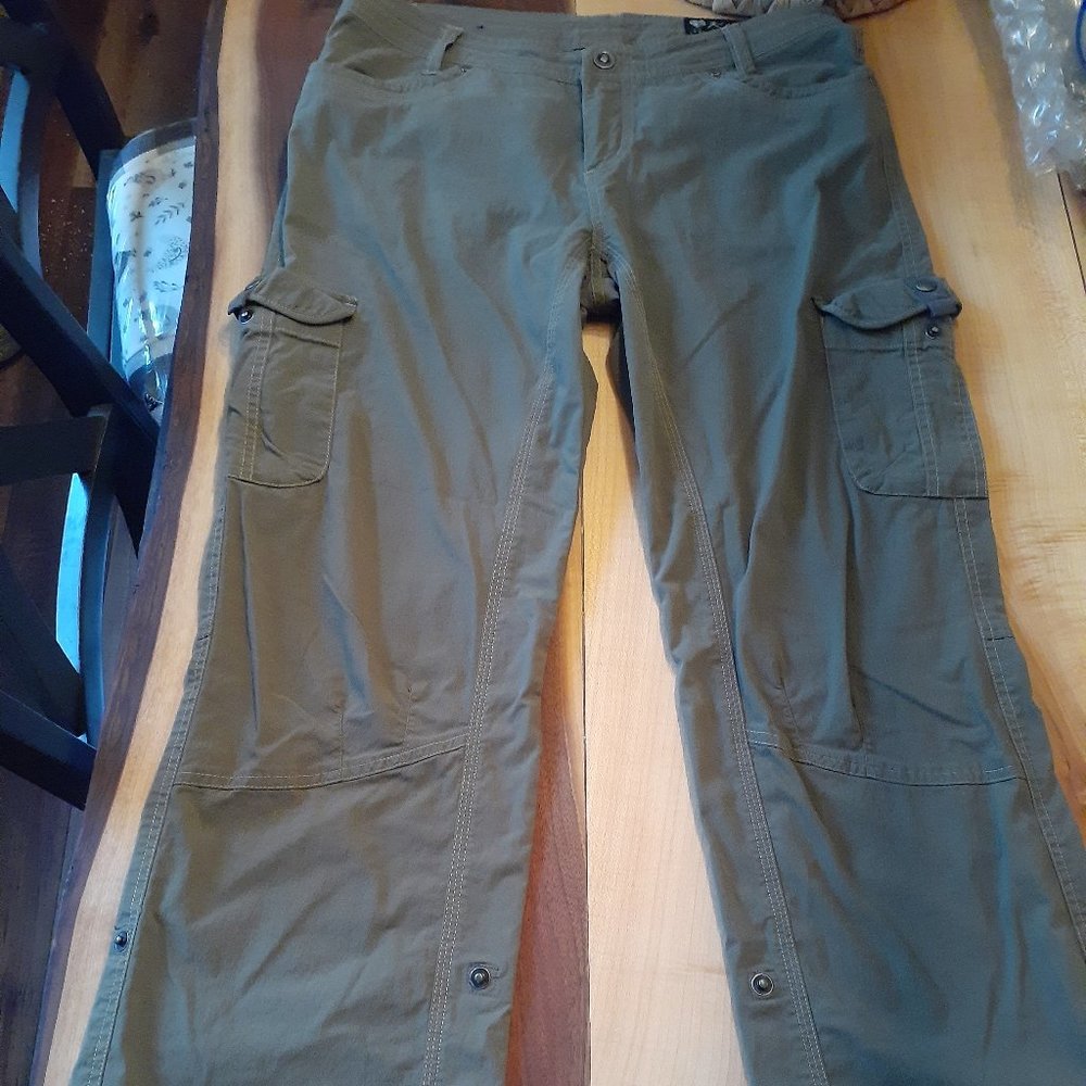 Kuhl brand olive green womens roll up pants size 10